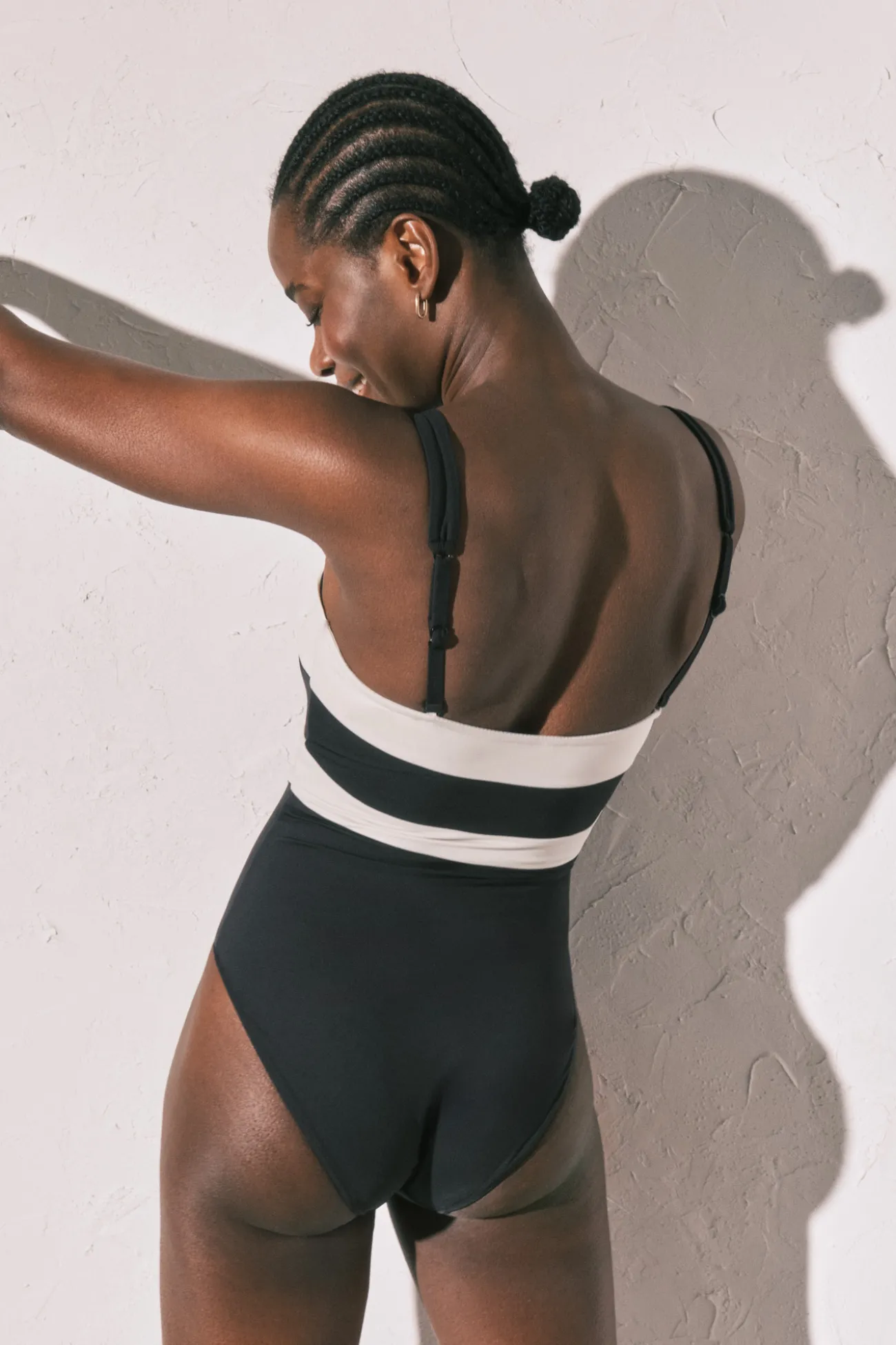 Bañador bandeau moldeador color block B&W