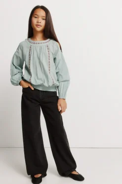 Blusa hombros cut out ni&ntilde;a