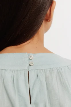 Blusa hombros cut out ni&ntilde;a