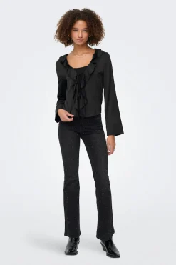 Blusa satinada con volante