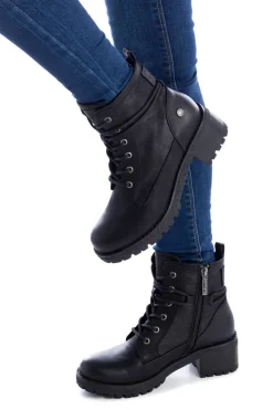 Botin de tacon con cordones