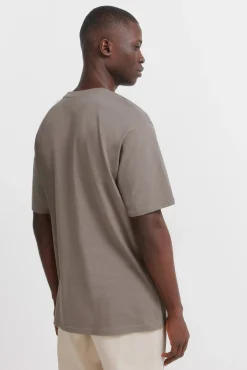 Camiseta b&aacute;sica logo springfield