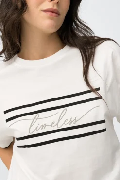Camiseta con rayas
