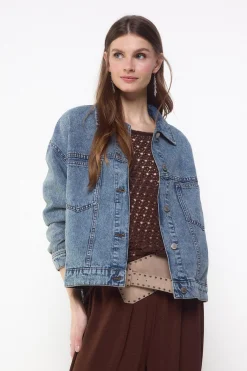 Cazadora denim trucker