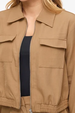 Chaqueta bomber con cremallera