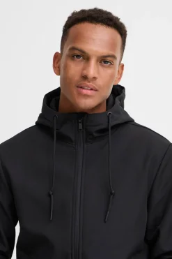 Chaqueta con capucha