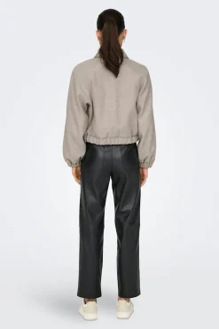 Chaqueta corta botones
