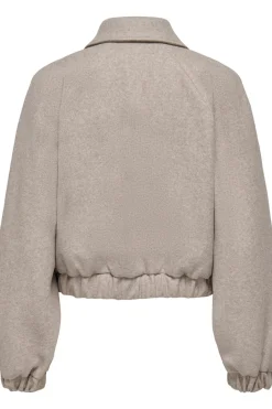 Chaqueta corta botones