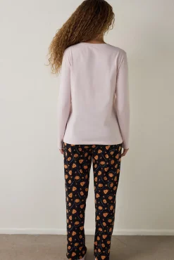 Conjunto de pijama de manga larga con cuello redondo y estampado de calabazas