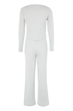 Conjunto pijama canal&eacute; gris