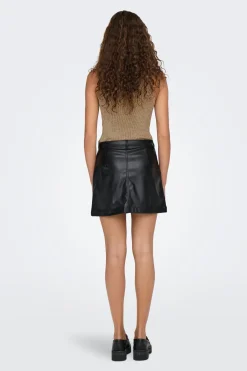 Falda corta de polip&igrave;el