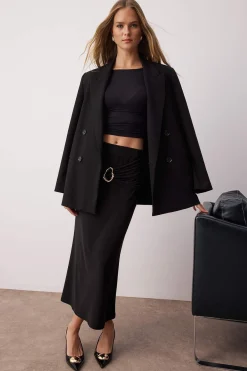 Falda midi