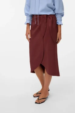 Falda midi con detalle de lazada