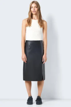 Falda midi polipiel