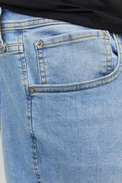 Jeans corte recto cinco bolsillos