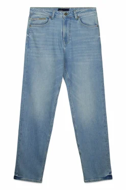 Jeans lavado medio claro regular fit