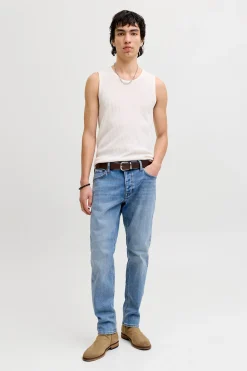 Jeans rectos ajustados