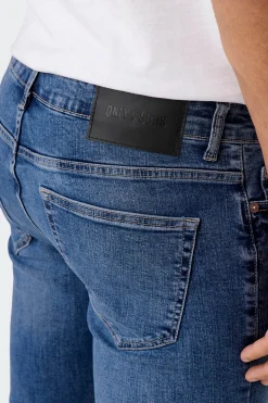 Jeans slim fit.
