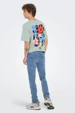 Jeans slim fit.