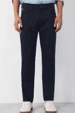Pantal&oacute;n 5 bolsillos color regular fit