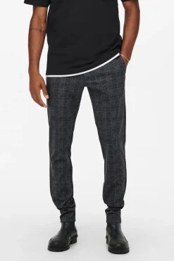 Pantal&oacute;n 5 bolsillos tapered