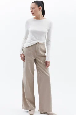 Pantalón ancho