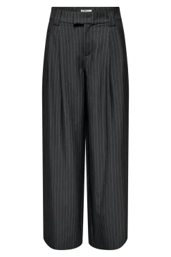 Pantalón de traje raya diplomática