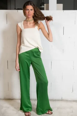 Pantal&oacute;n palazzo