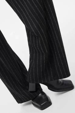 Pantal&oacute;n rayas tiro alto recto