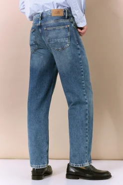 Pantal&oacute;n vaquero new straight fit