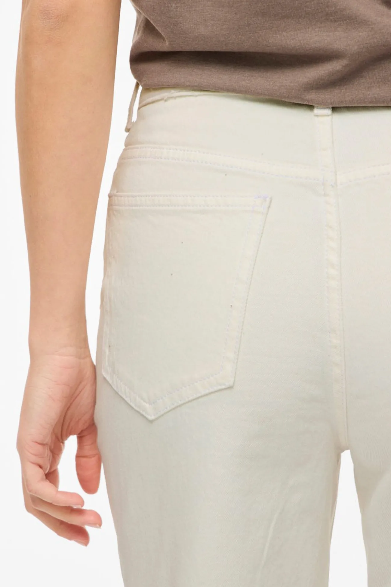 Pantalón vaquero recto con cintura alta