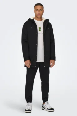 Parka con capucha