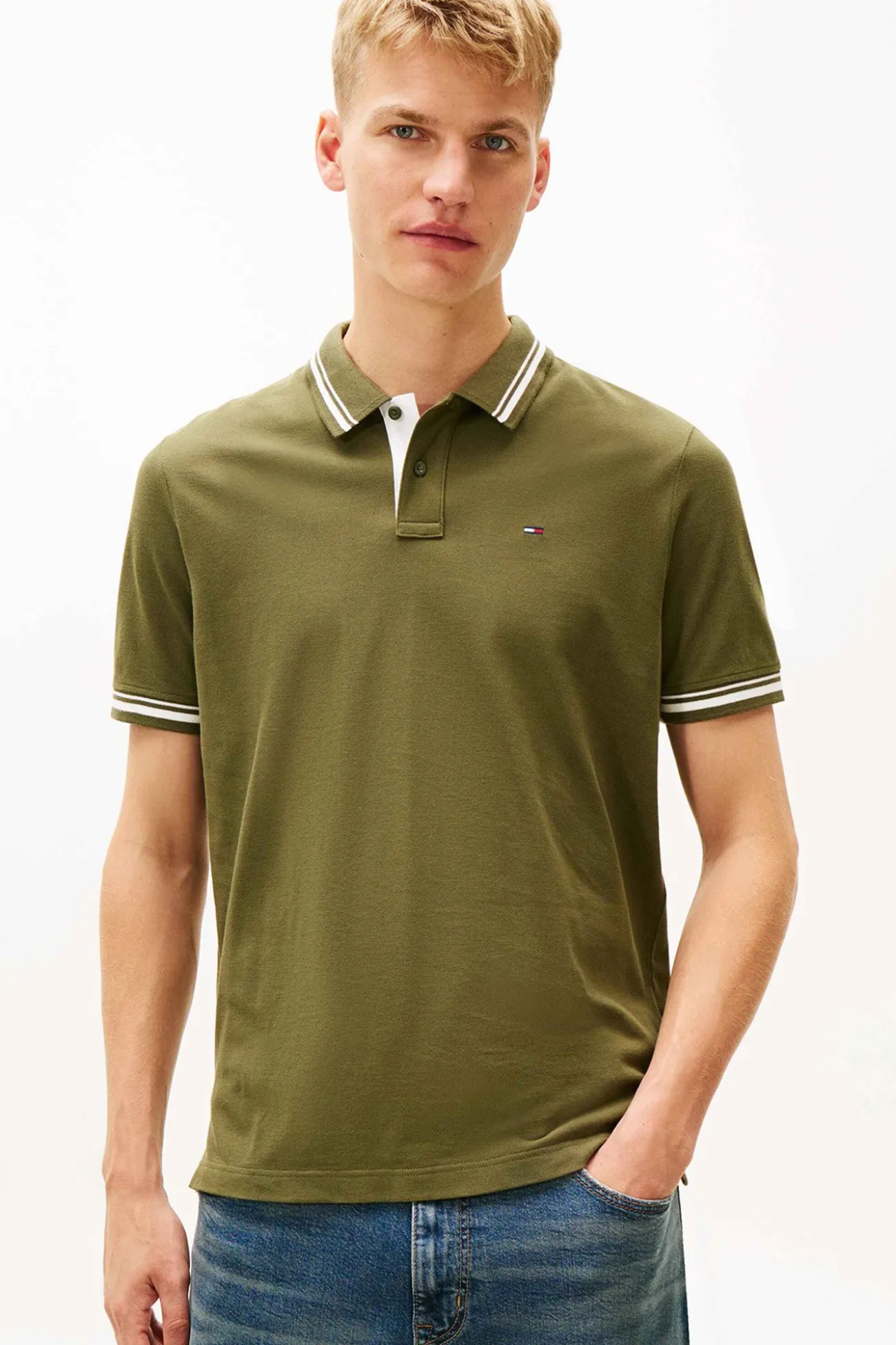 Polo de corte regular