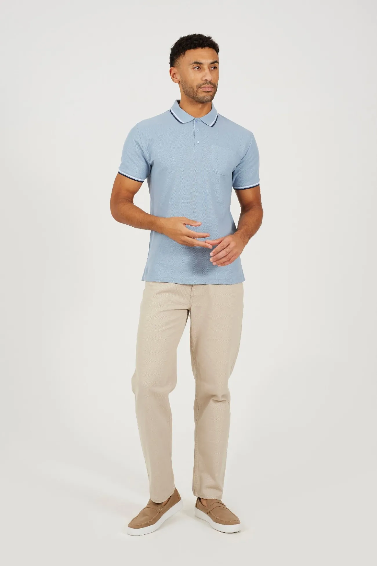 Polo de manga corta con bolsillo