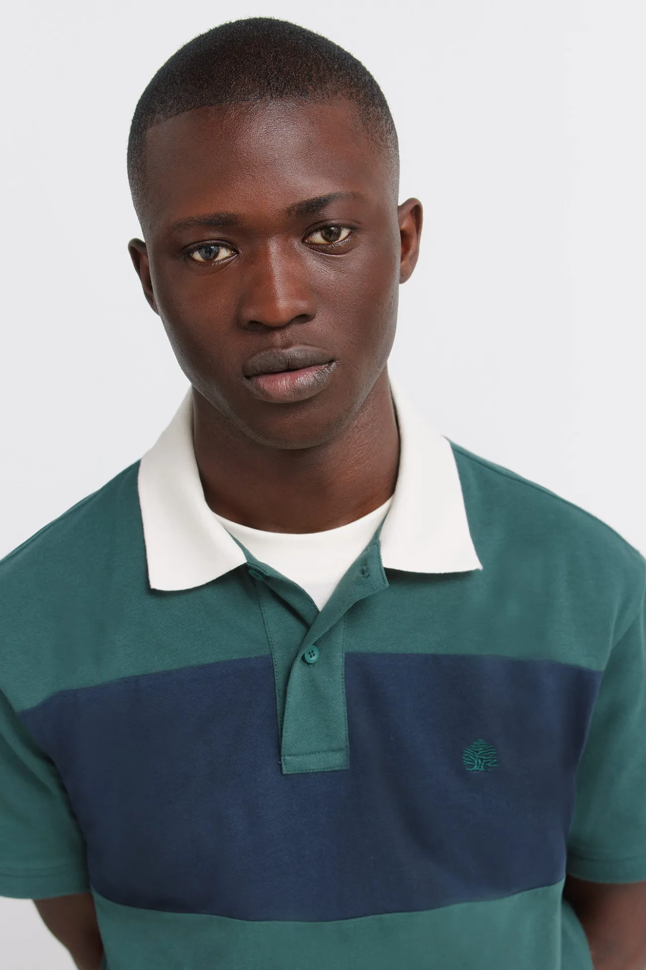 Polo piqu&eacute; corte posicional regular fit