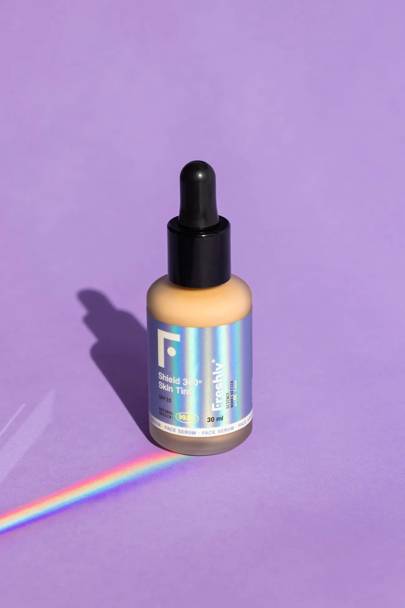 S&eacute;rum con color y protecci&oacute;n SPF 30