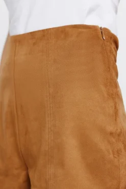 Short antelina