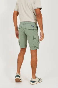 Short cargo con siete bolsillos