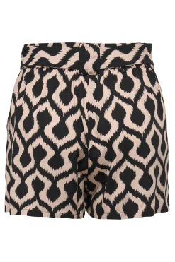 Shorts con lazada