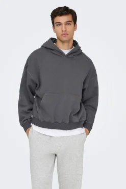 Sudadera con capucha.