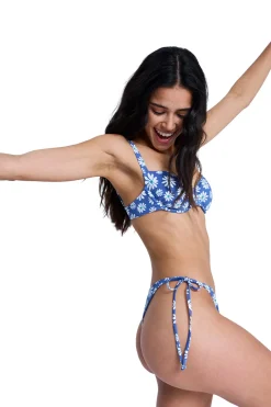 Top bikini con aros flores