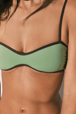 Top bikini horizontal verde