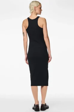 Vestido ajustado de tirantes