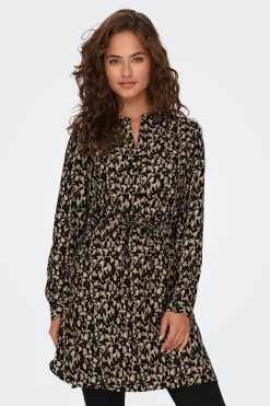 Vestido camisero corto
