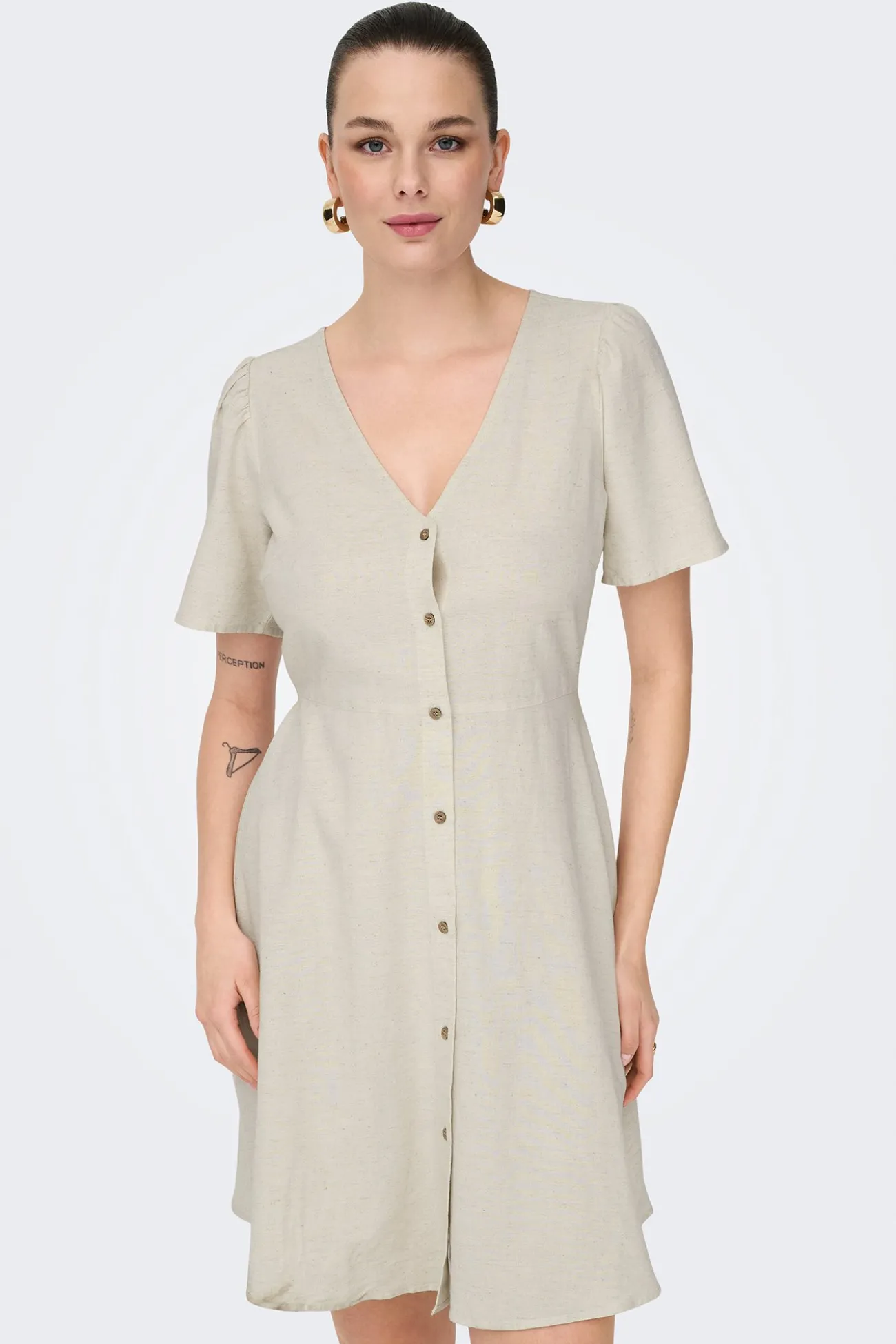 Vestido corto de lino