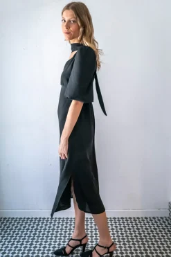 Vestido escote pico