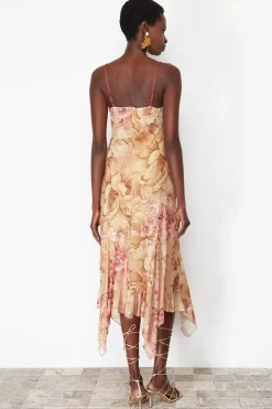 Vestido midi detalle lazo