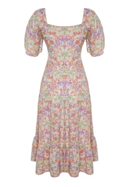 Vestido midi escote coraz&oacute;n
