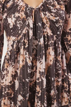Vestido mini con volantes