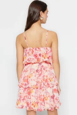 Vestido mini volantes